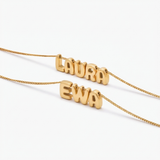 Bubble-style necklace with a personalized name